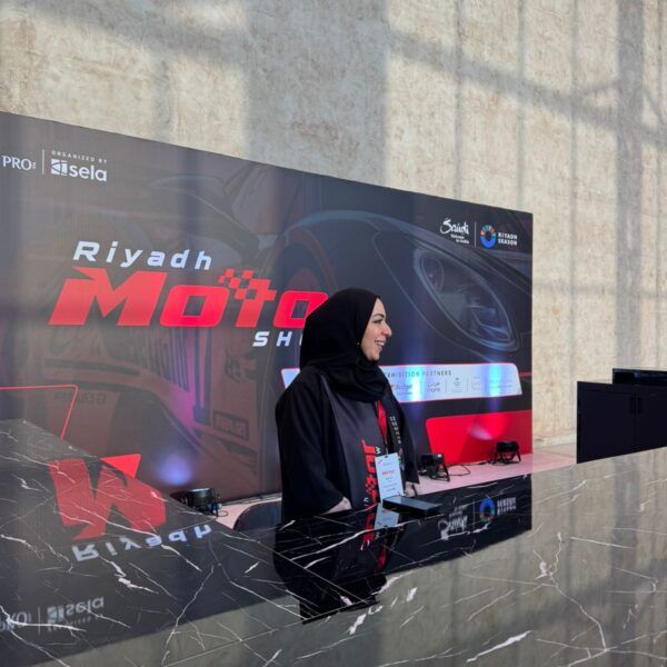 53560440-50d9-4d3d-b07e-630b91350e9b