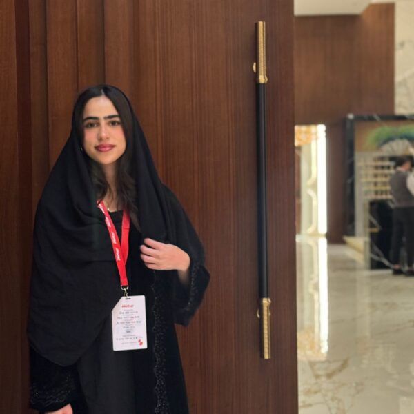 a40e9b03-5634-49bc-b8d2-c75396f6d2b4