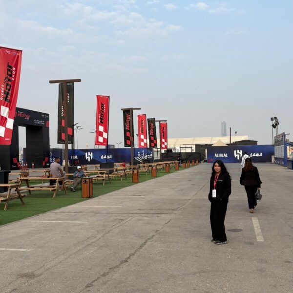 dc48ee38-c7c4-4a40-8384-f20e3406f1a4